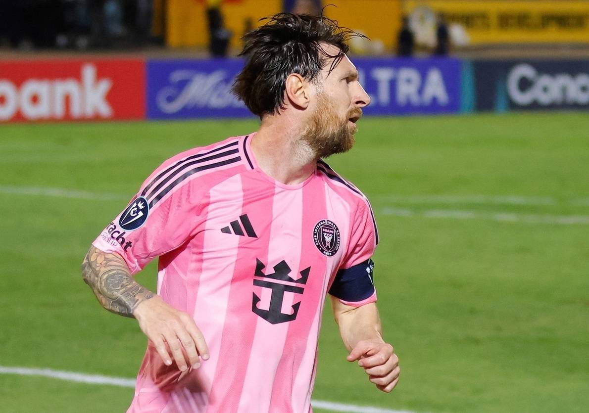  梅西迎来七赛季高光表现，塞尔维亚队球迷沸腾！-爱游戏中国官网